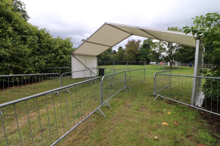Live at Down Hall 6