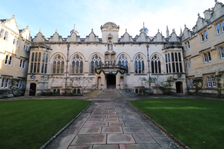 PKL Temporary Kitchen Solution During Oriel College Kitchen Refurbishment